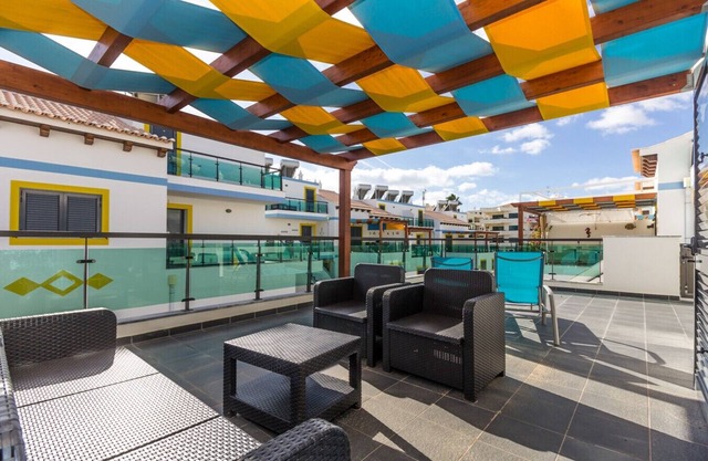 Apartment in condominium with pool 100m from the beach by AlgarveManta (5T3)