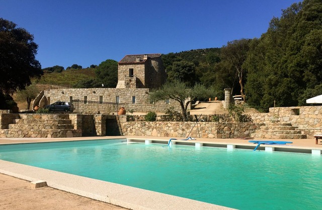 Apartment in medieval residence with swimming pool