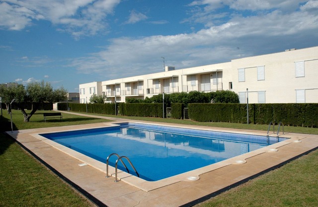 APARTMENT IN WITH GARDEN IN THE MIRADOR DEL DELTA
