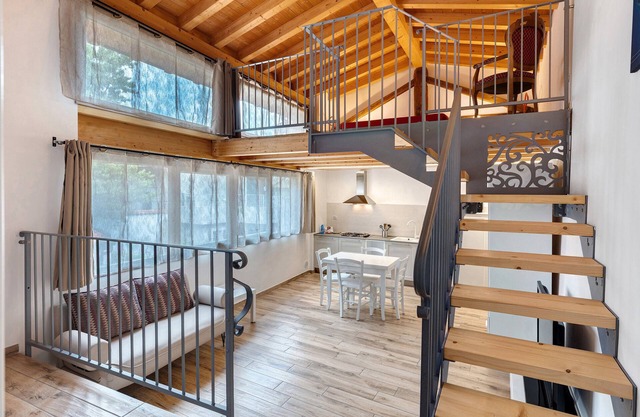 Apartment 'Soppalco - Isola Trimelone' with Shared Pool, Wi-Fi and Air Conditioning