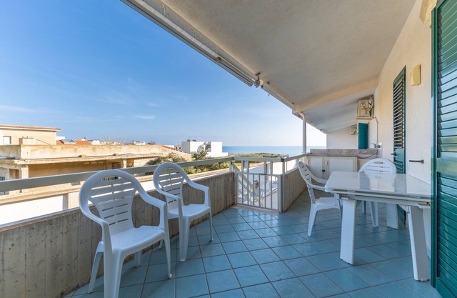 Apartment 'Vista Mare' with Sea View, Wi-Fi and Air Conditioning