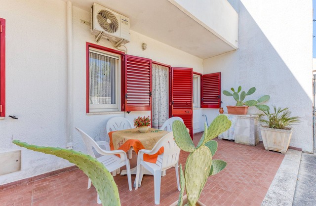 Apartment 'Trande' with Balcony, Wi-Fi and Air Conditioning