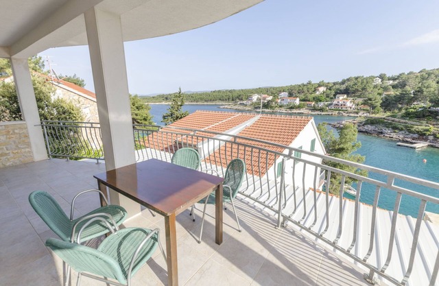 Apartment Ivo (38672-A2) - Basina