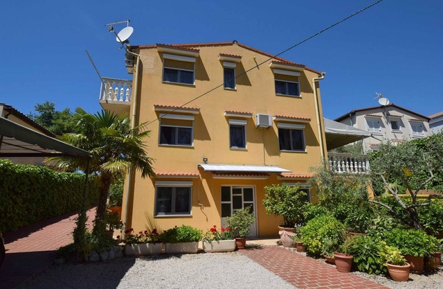 Apartment Jelica 2 with terrace