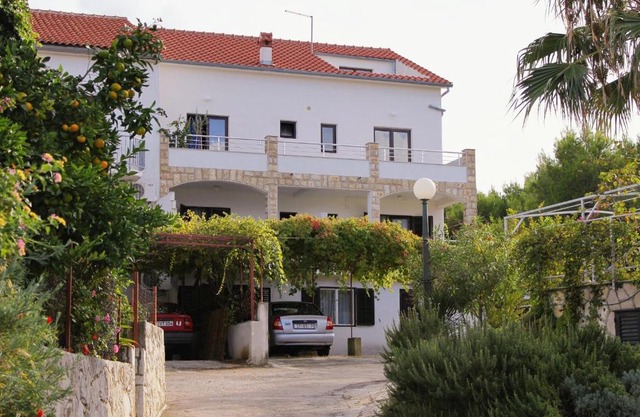 Apartment Jelsa 5703a