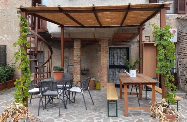 Apartment 'La Maison De Nonnì' with Private Garden, Balcony and Wi-Fi