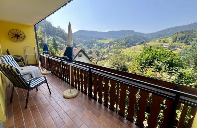Apartment 'Lehmann' with Mountain View, Balcony and Wi-Fi