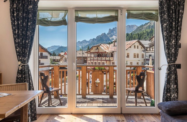 Apartment 'Mia' with Mountain View, Private Terrace and Wi-Fi