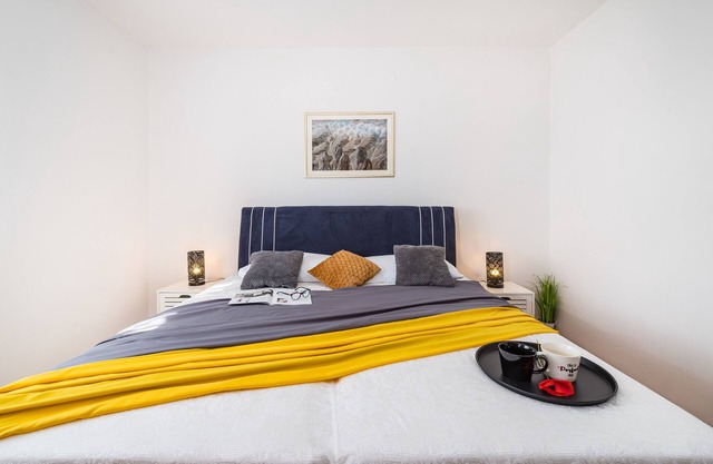 APARTMENT MARIJA, NOVIGRAD (DALMACIJA)