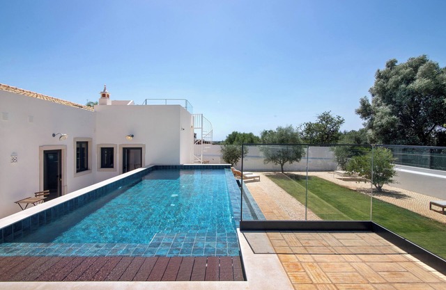 Apartment 'Monte Gerações 4' with Shared Pool, Wi-Fi and Air Conditioning