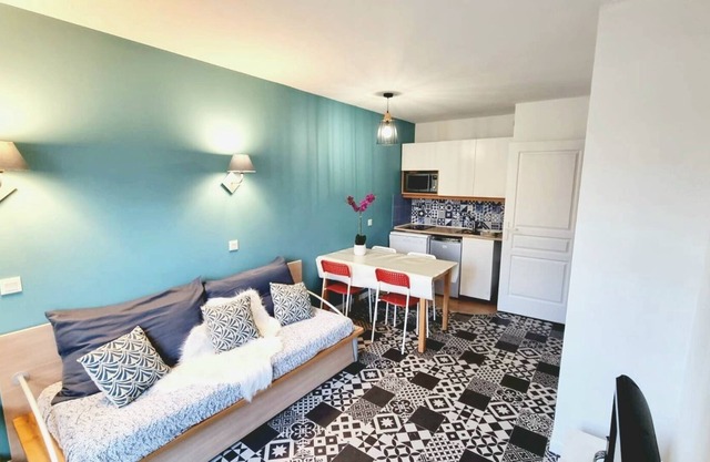 Apartment near Disneyland, Val d'Europe, Paris with shuttle #2