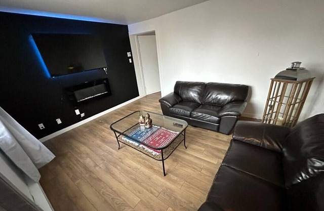 Apartment near downtown