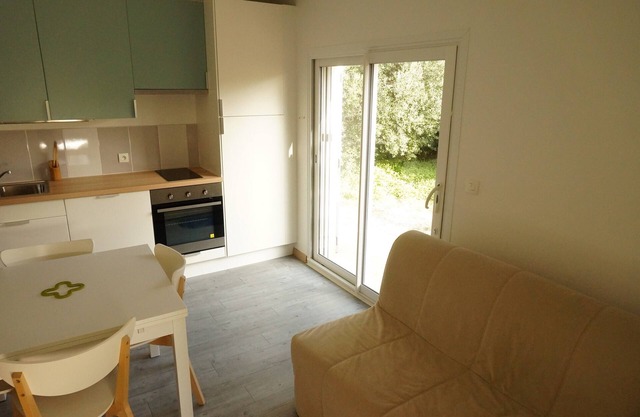 Apartment near the sea on the Giens peninsula