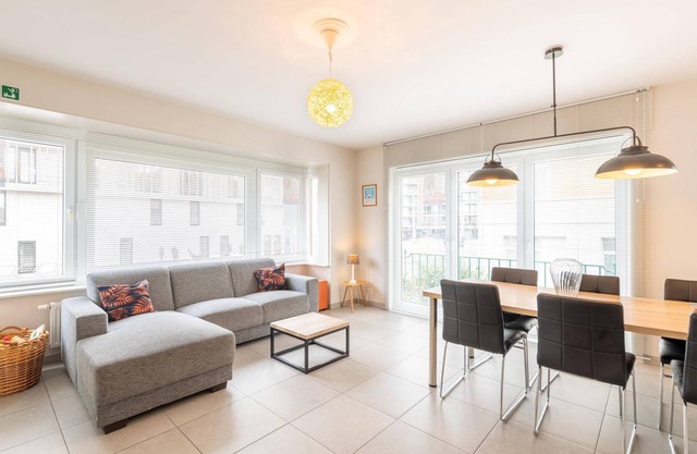 Apartment Nieuwpoort near Sandy Beach