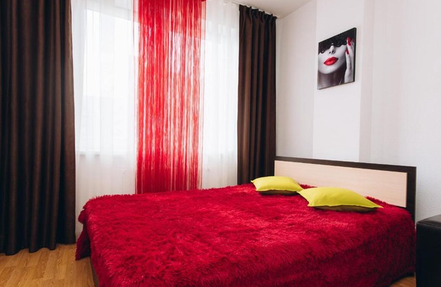 Apartment On Shchorsa 109