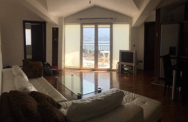 Apartment overlooking the bay of Budva