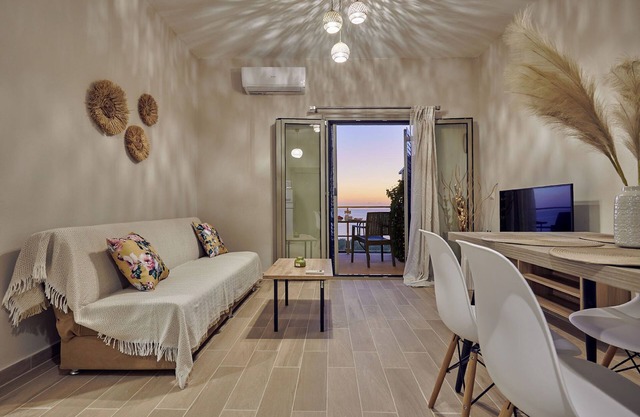 Apartment 'Pelagaki Sunrise 1 Bedroom' with Shared Terrace, Wi-Fi and Air Conditioning