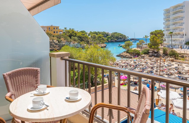Apartment Playa Marina with Sea View, Balcony, Shared Pool & Wi-Fi