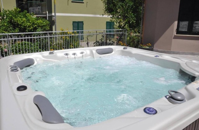 Apartment 'Residence Paradiso Monolocale 306' with Balcony, Wi-Fi and Air Conditioning