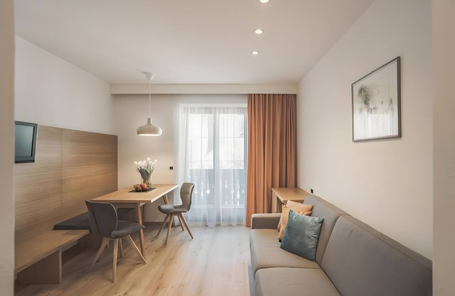 Apartment 'Schnatzhof Typ A7' with Mountain View, Shared Pool and Wi-Fi