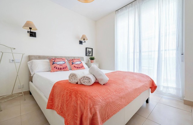 Apartment 'Sf2' with Wi-Fi and Air Conditioning