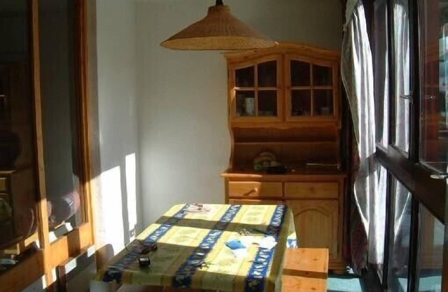 APARTMENT SKI IN SKI OUT. VERY WELL EQUIPPED, SPACE AND QUALITY. FREE Wi Fi.