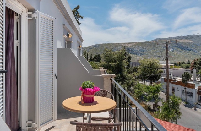 Apartment 'Studio No 15' with Shared Pool, Wi-Fi and Air Conditioning