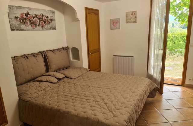 Apartment 'Studio Romance' with Mountain View, Shared Pool and Wi-Fi