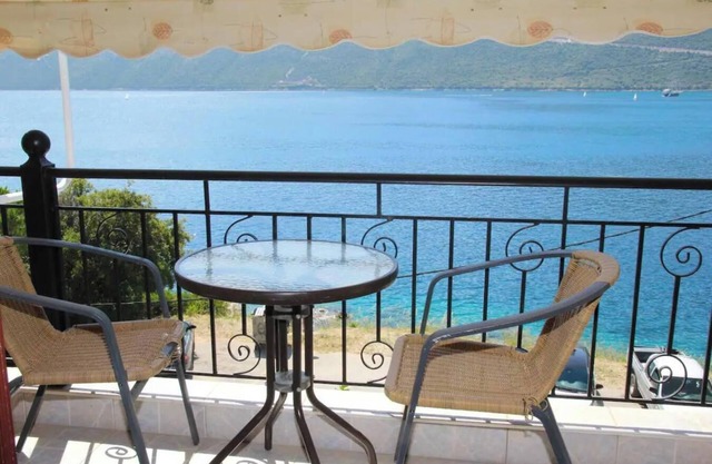 Apartment 'Studios and Apartments Thomas 13' with Sea View, Wi-Fi and Air Conditioning