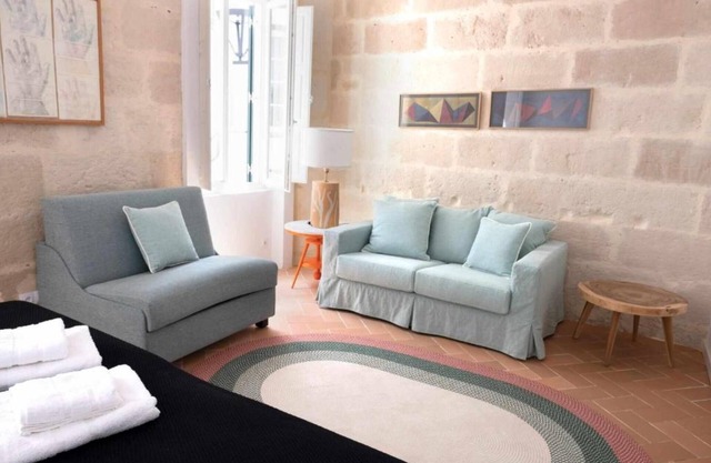 Apartment 'Suite 1' with Wi-Fi and Air Conditioning