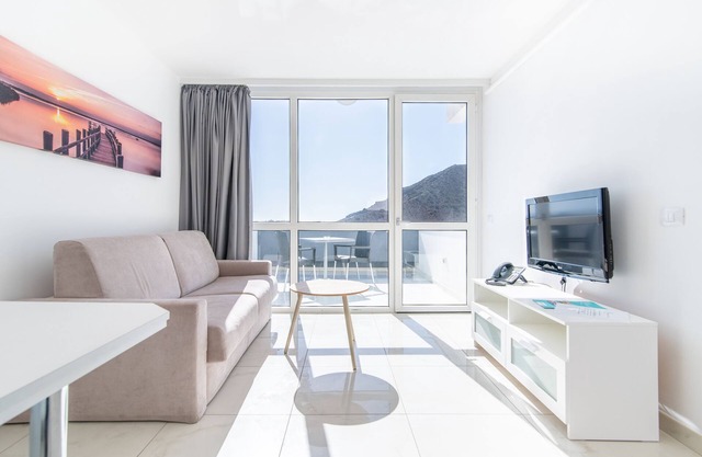Apartment-Superior-Ensuite with Shower-Sea view-CAT. 3