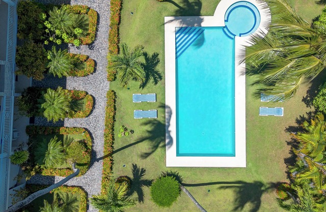 Apartment/Swimming Pool/80 m beach-restaurants/Wifi