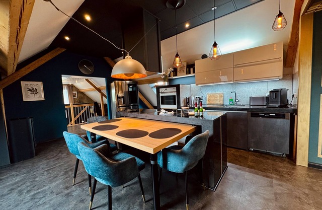 Apartment 'The Rooftop Of Lot54' with Private Terrace, Private Garden and Wi-Fi