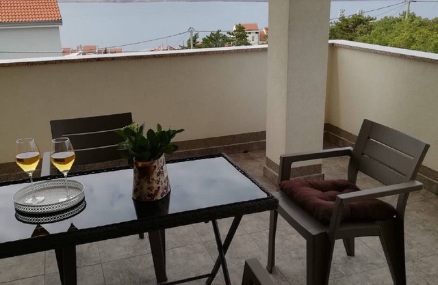 Apartment Villa Bijele Stijene - Two Bedroom Apartment with Terrace and Sea View