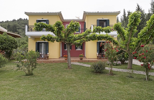 Apartment 'Villa Rita' with Shared Garden, Wi-Fi and Air Conditioning