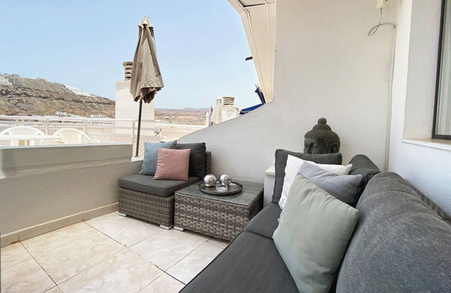 Apartment w. Large Balcony (4th floor)