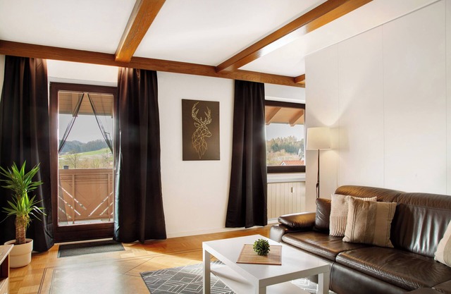 Apartment 'Weinberg' with Balcony and Wi-Fi