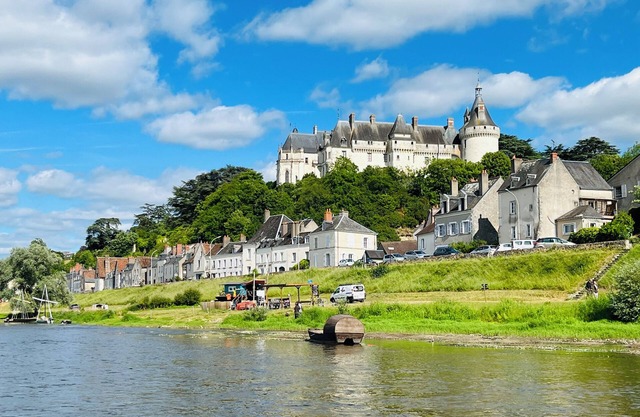 Apartment with splendid view of the Loire River and Chaumont sur Loire castle