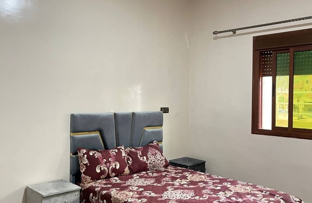 Apartment with balcony close to the airport