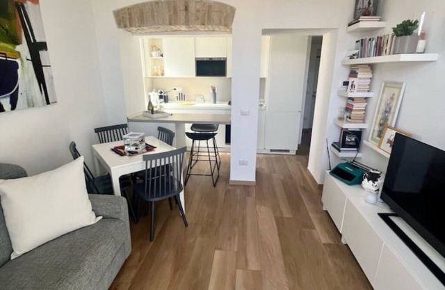 Apartment with balcony and comfort in the historic center of Rome - San Giovanni