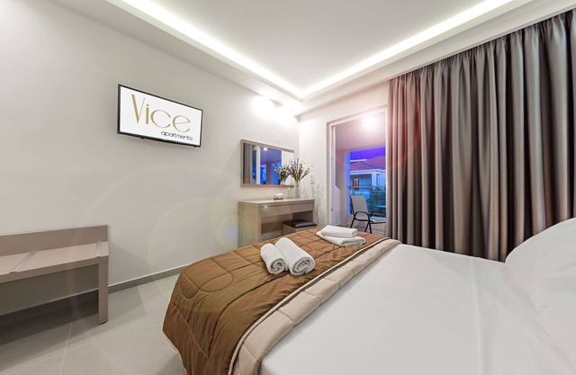 Apartment with Balcony
