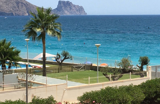 Apartment with breathtaking sea and mountain views at Cap Negret in Altea