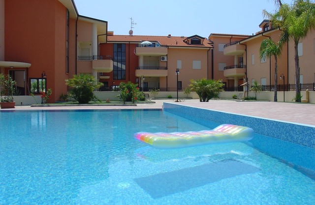 APARTMENT WITH POOL