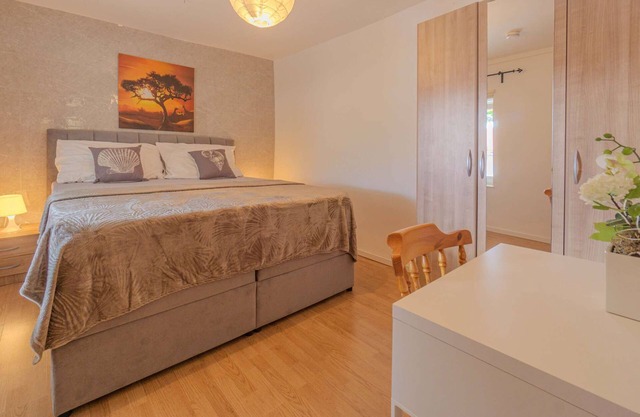 apartment with seaview, bedroom and terrace with seating