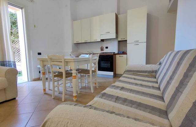 Apartment with swimming pool