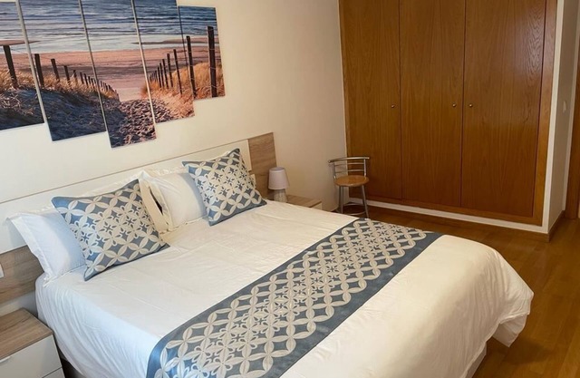 Apartment with terrace facing the sea and community pool