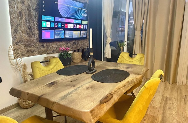 Apartment with yard, close to the sea