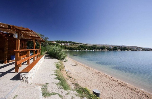 Apartment Zdrave - near beach: A4(3) - Vlasici, Island Pag, Croatia