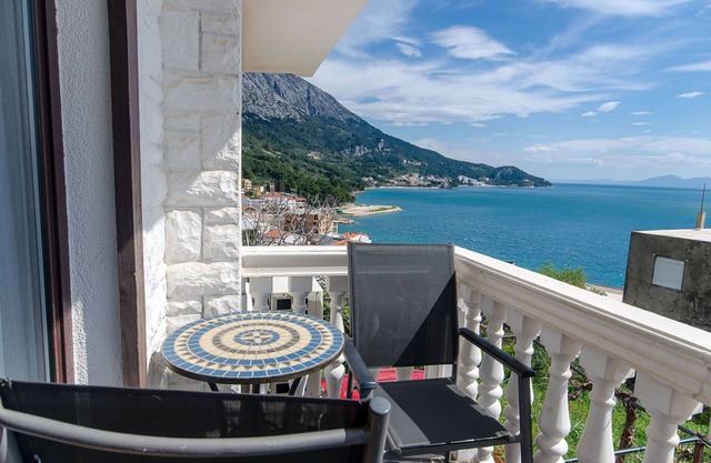 Apartments Ćosić (12261-A1) - Igrane