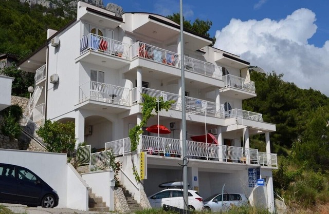 Apartments and rooms Dubravka, (13248), Pisak, Croatia